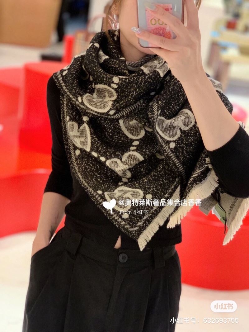 Louis Vuitton Scarf